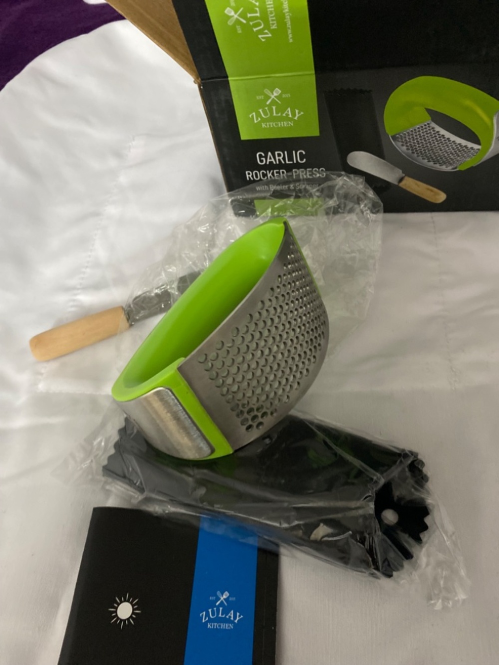 Zulay Kitchen Garlic Rocker Press Set - New In Box - Picture 6 of 6